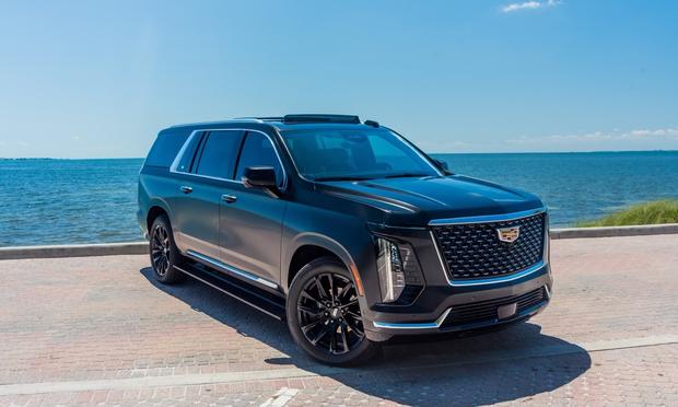 Cadillac Escalade ESV 2025