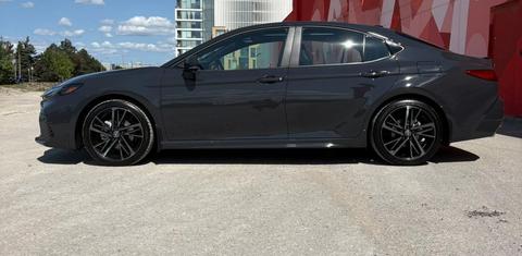 Toyota Camry Hybrid 2025
