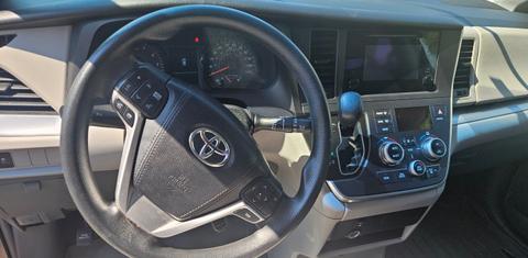 Toyota Sienna 2015