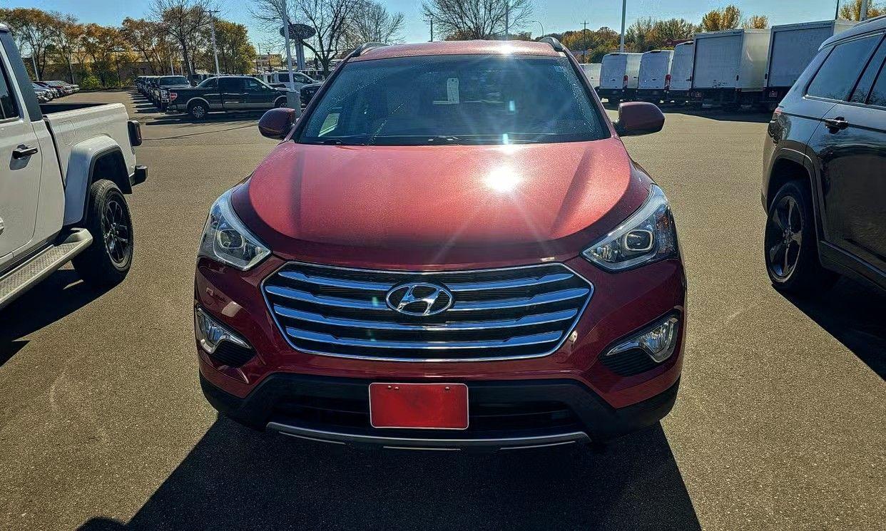 Hyundai Santa Fe 2016 in Saint Paul, MN