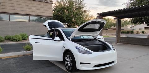 Tesla Model Y 2021