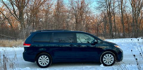 Toyota Sienna 2012
