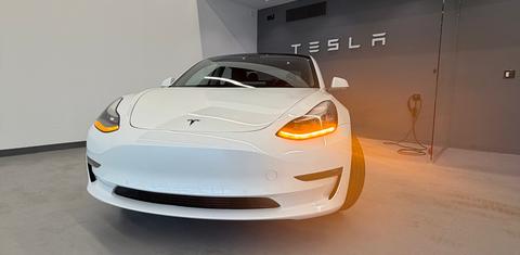Tesla Model 3 2018