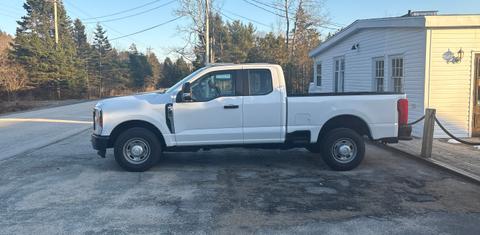 Ford Super Duty F-350 2024