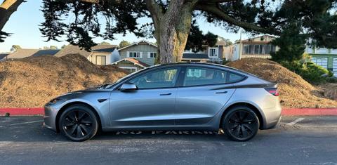 Tesla Model 3 2025
