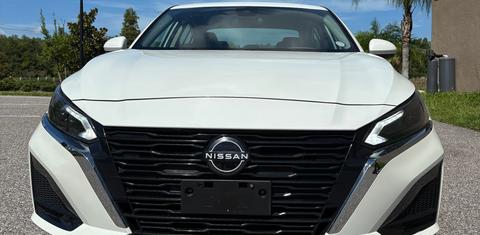 Nissan Altima 2023