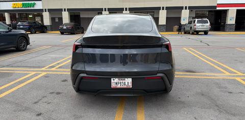 Tesla Model Y 2026