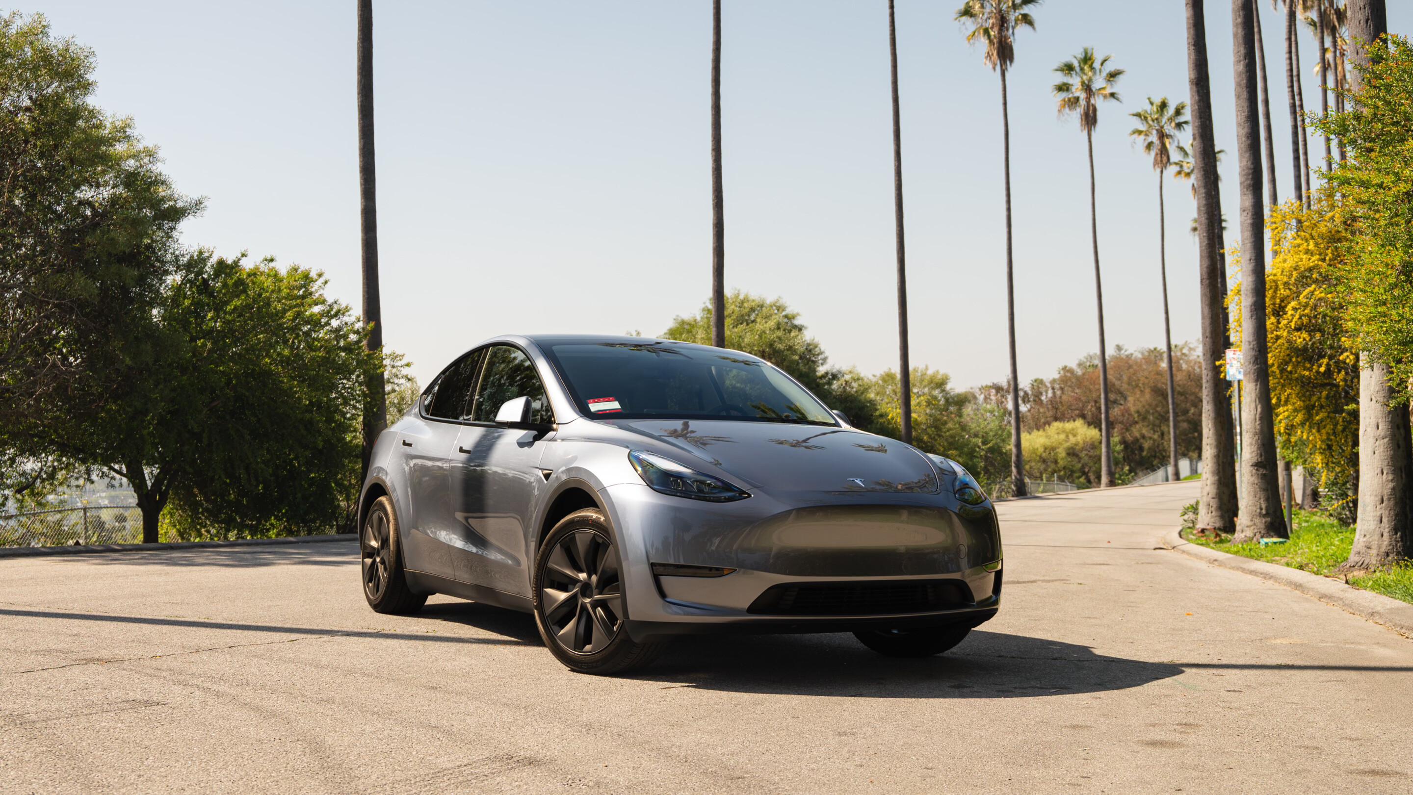 Tesla Model Y 2025 in Los Angeles, CA