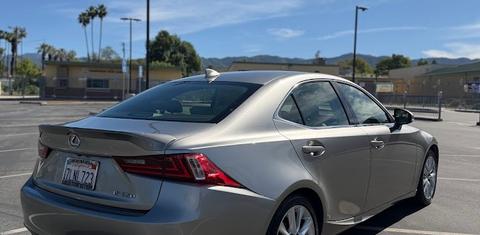 Lexus IS 2015