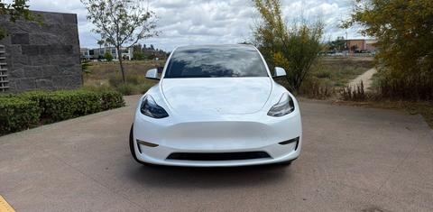 Tesla Model Y 2025