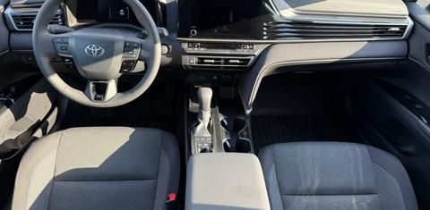 Toyota Camry Hybrid 2025