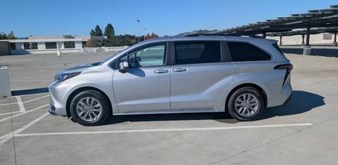 Toyota Sienna 2025