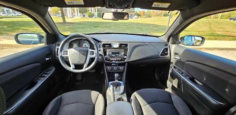 Chrysler 200 2013