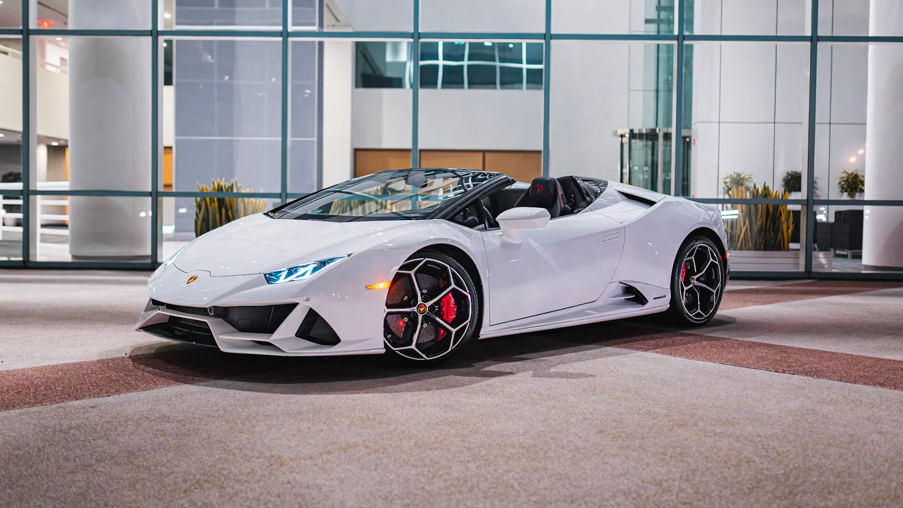 Lamborghini Huracan EVO 2020 in South Farmingdale, NY