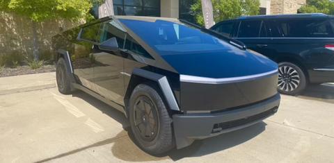 Tesla Cybertruck 2024