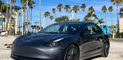 Tesla Model 3 2022