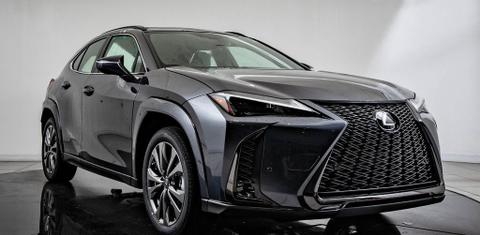 Lexus UX 2024