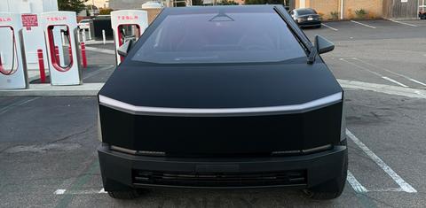 Tesla Cybertruck 2026