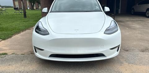Tesla Model Y 2025