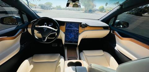 Tesla Model X 2020