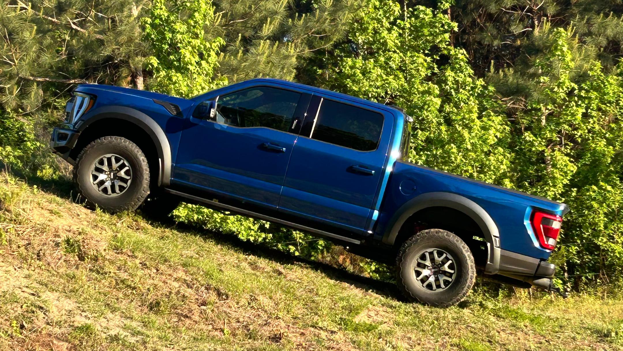 Ford F-150 2022 in 