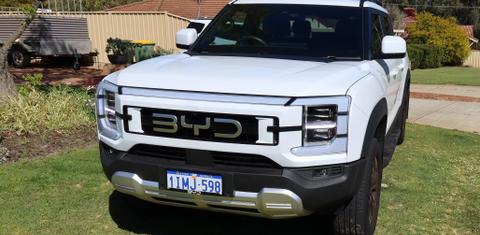 BYD SHARK 6 2025