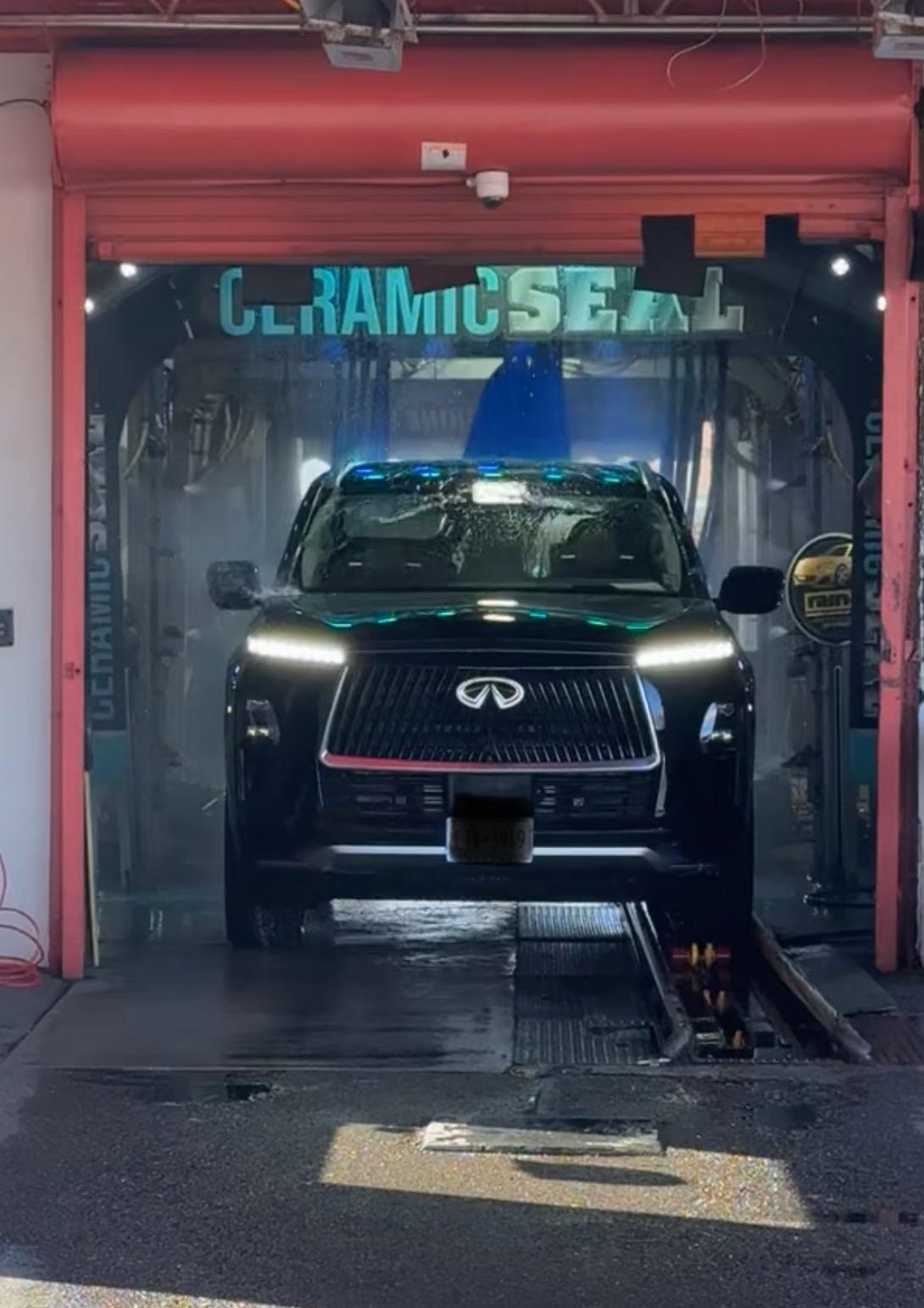 INFINITI QX80 2025 in 