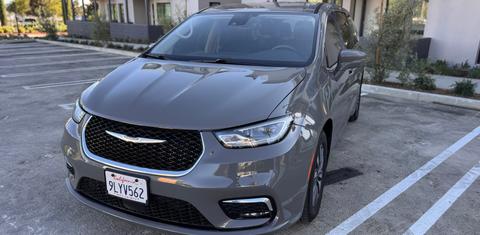Chrysler Pacifica 2022