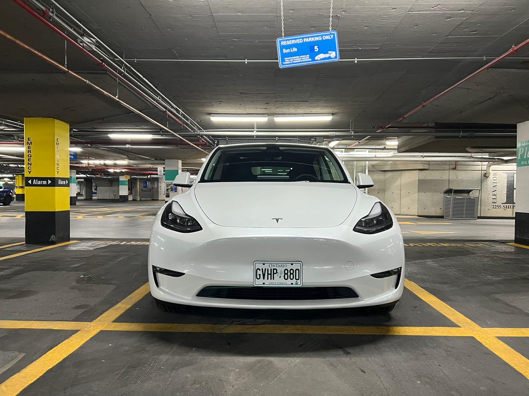 Tesla Model Y 2023 in Toronto, ON