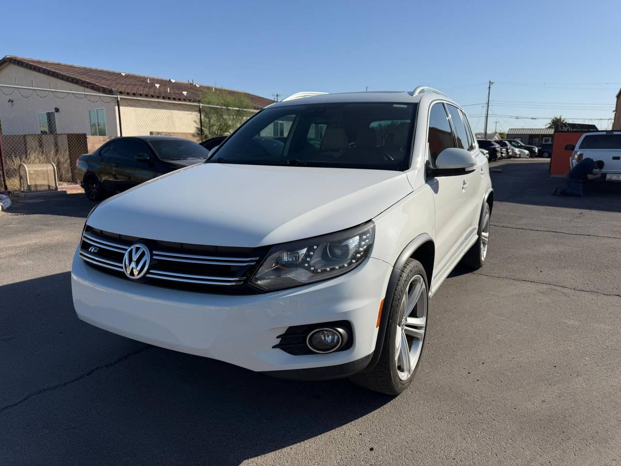 Volkswagen Tiguan 2014 in Tucson, AZ