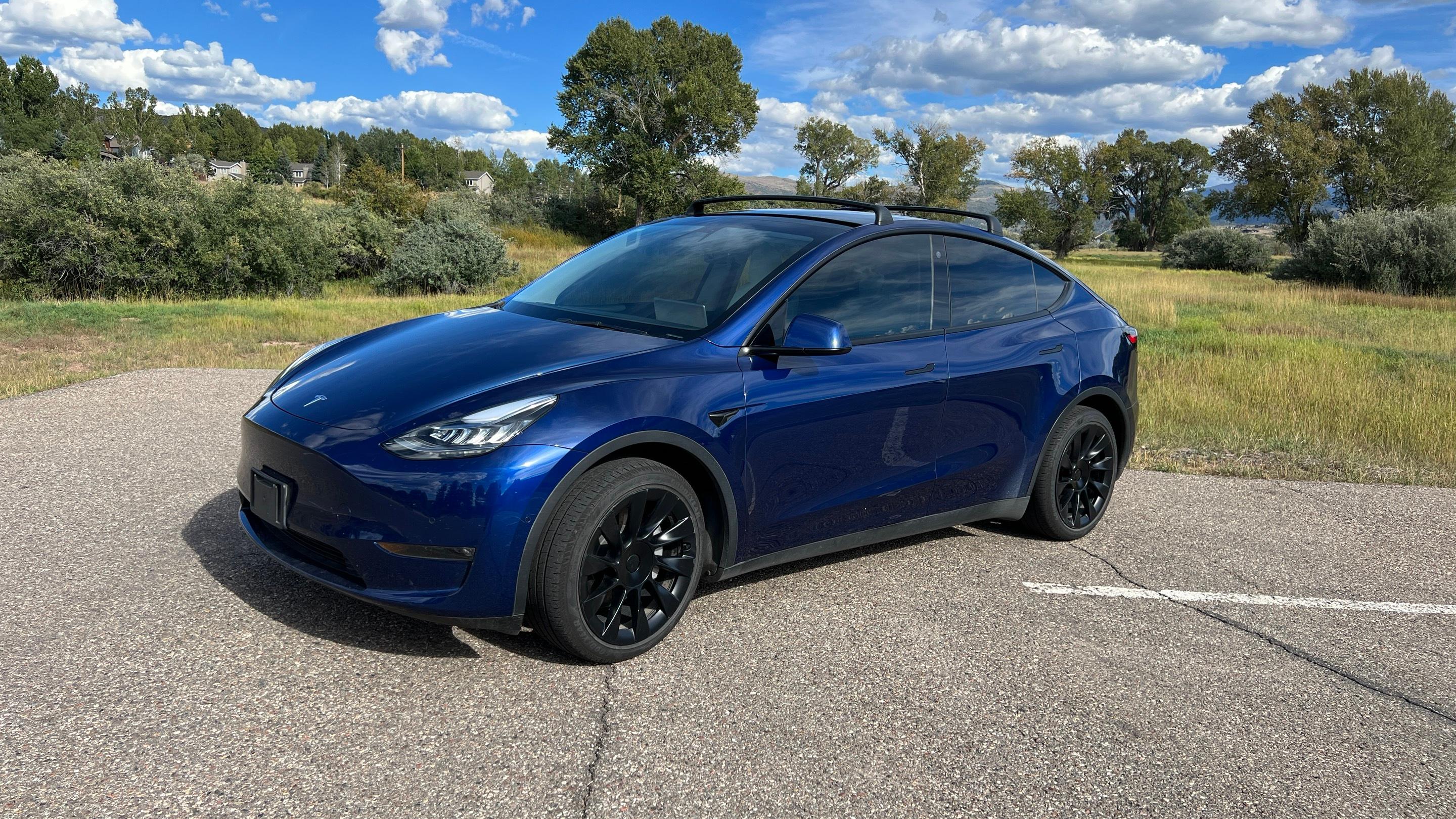 Tesla Model Y 2021 in Eagle, CO