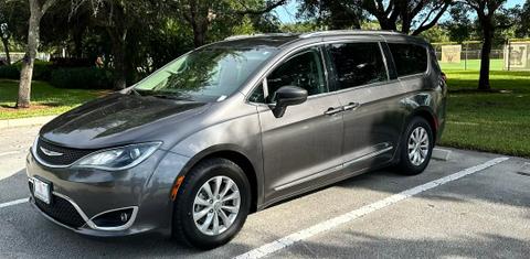 Chrysler Pacifica 2019