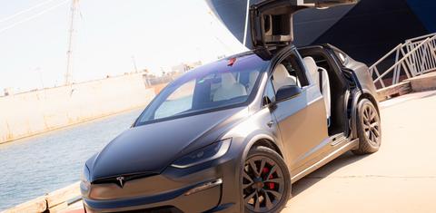 Tesla Model X 2024