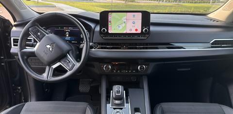 Mitsubishi Outlander 2024