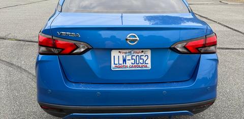 Nissan Versa 2020