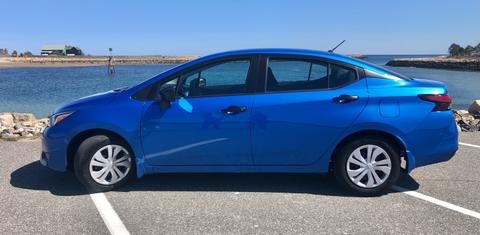 Nissan Versa 2024
