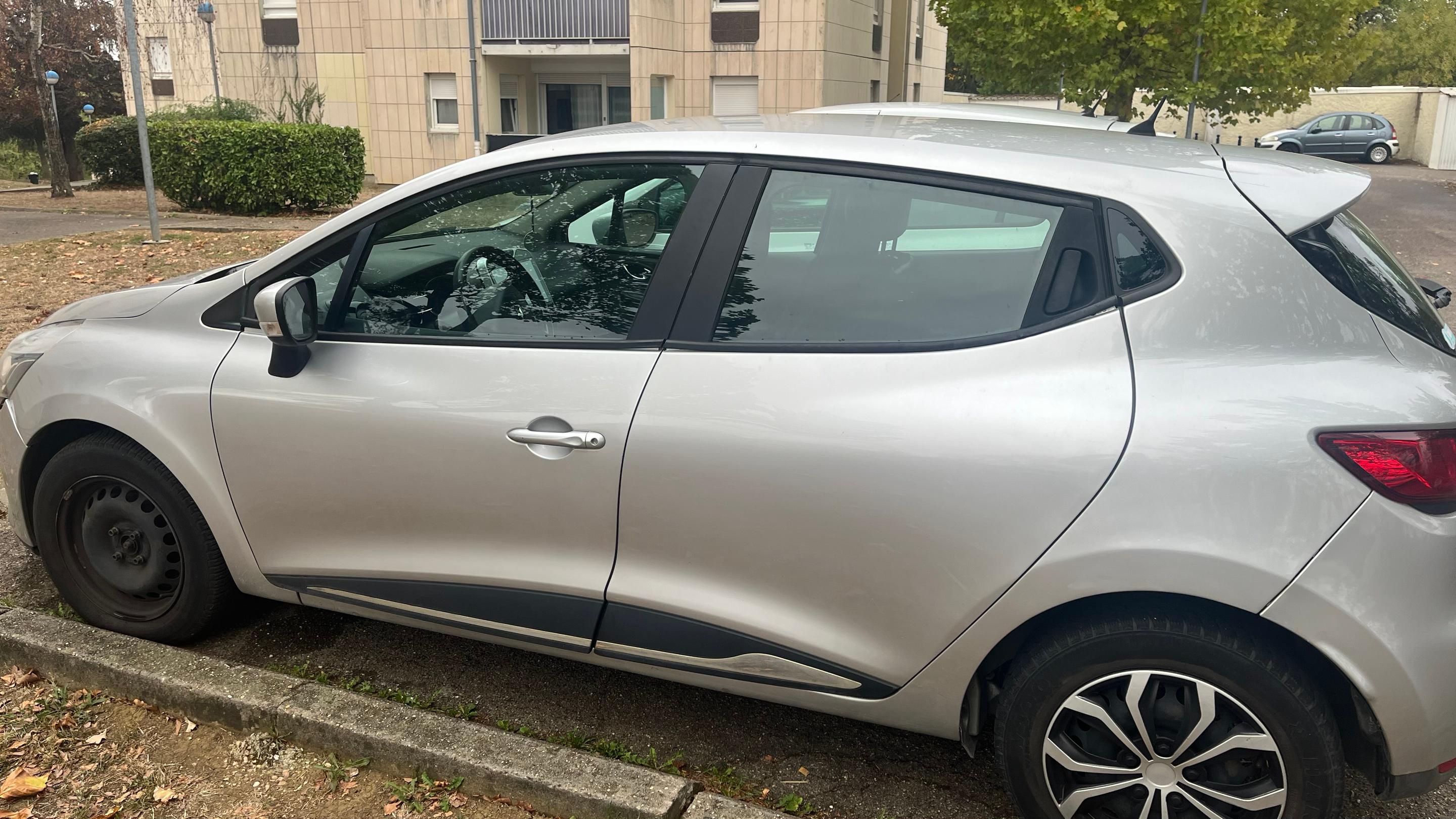 Renault CLIO IV 2014 à Metz