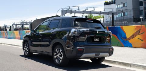 Suzuki S-CROSS 2023