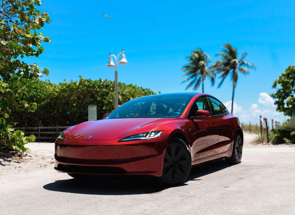 Tesla Model 3 2025 in Fort Lauderdale, FL