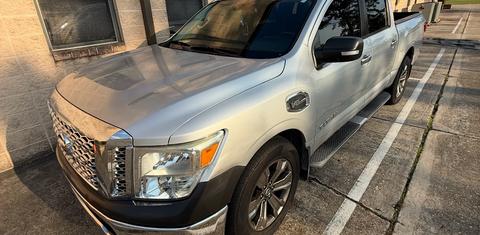 Nissan Titan 2017