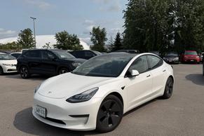 Tesla Model 3 2021 in Markham