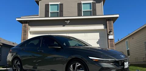 Hyundai Elantra 2025
