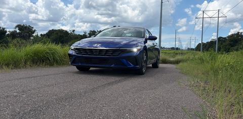 Hyundai Elantra 2025