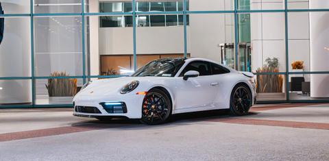 Porsche 911 2024