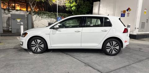 Volkswagen e-Golf 2016