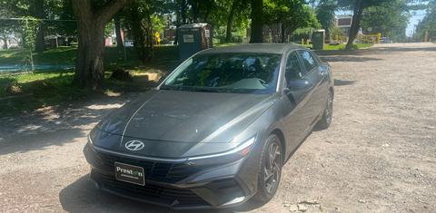 Hyundai Elantra 2025