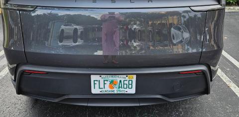 Tesla Model Y 2026