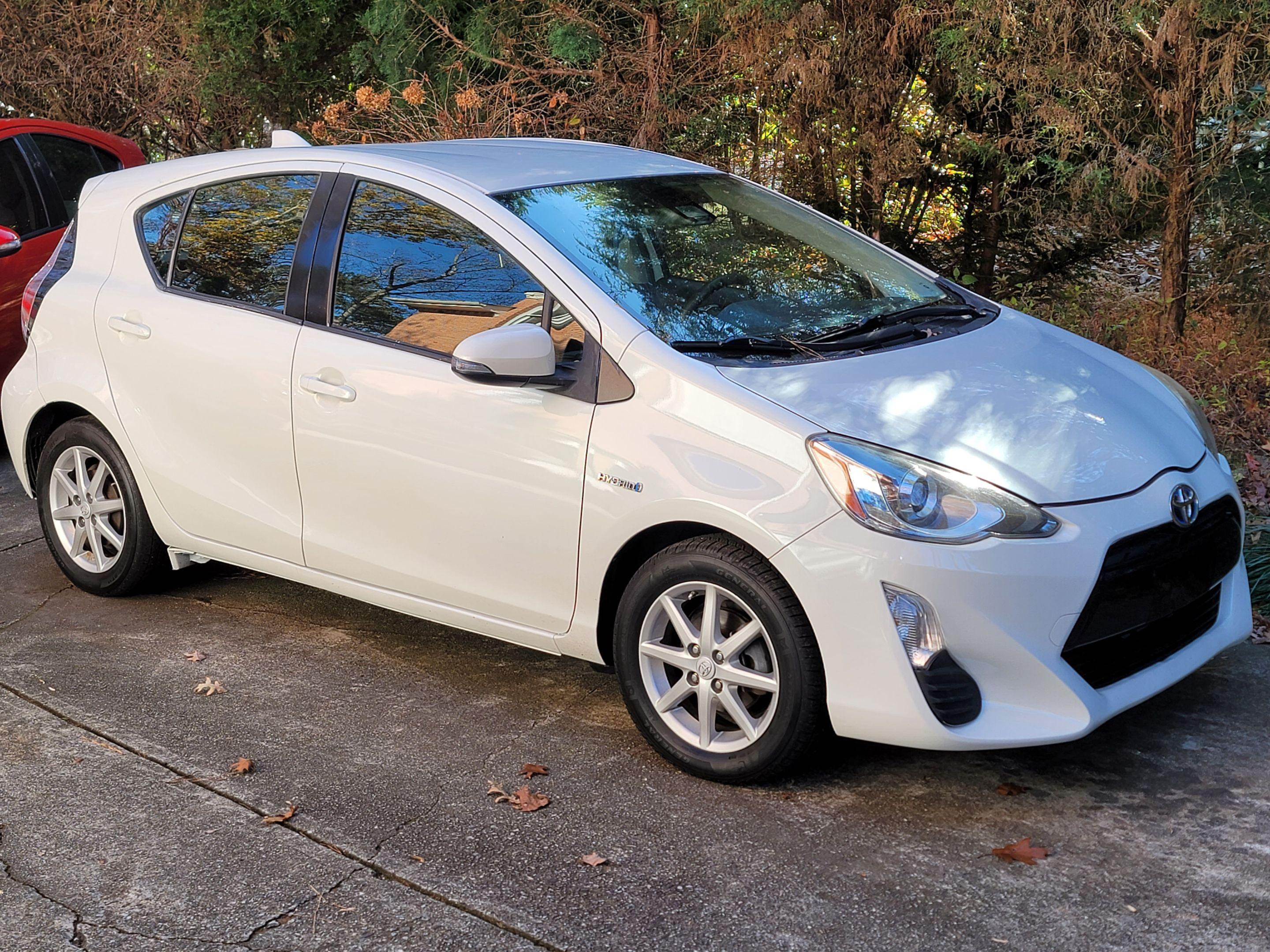 Toyota Prius c 2016 in 