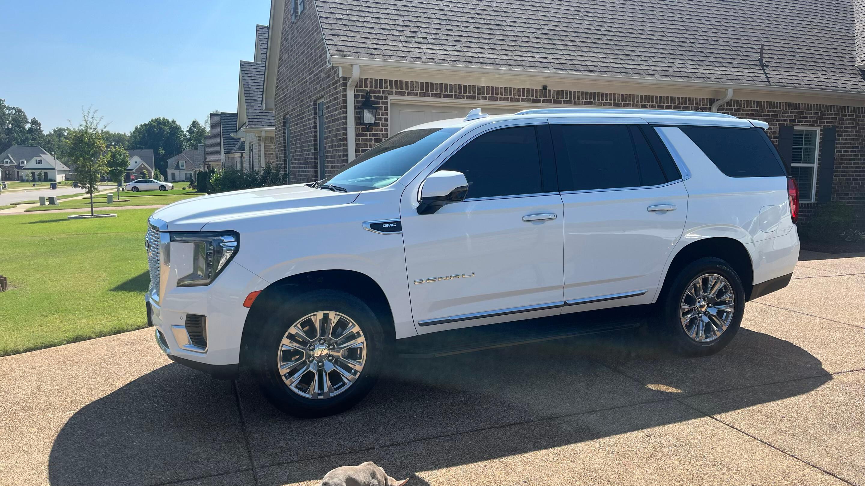 GMC Yukon 2023 in Southaven, MS