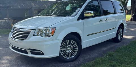 Chrysler Town & Country 2016